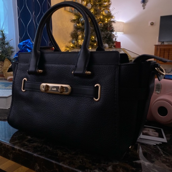 Coach Handbag - Picture 4 of 12